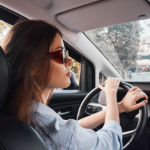 A tecnologia automotiva, segundo Sérgio Bento De Araújo, vem transformando o conforto ao dirigir e reduzindo esforço e estresse no dia a dia.