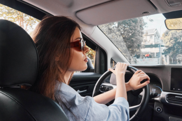 A tecnologia automotiva, segundo Sérgio Bento De Araújo, vem transformando o conforto ao dirigir e reduzindo esforço e estresse no dia a dia.